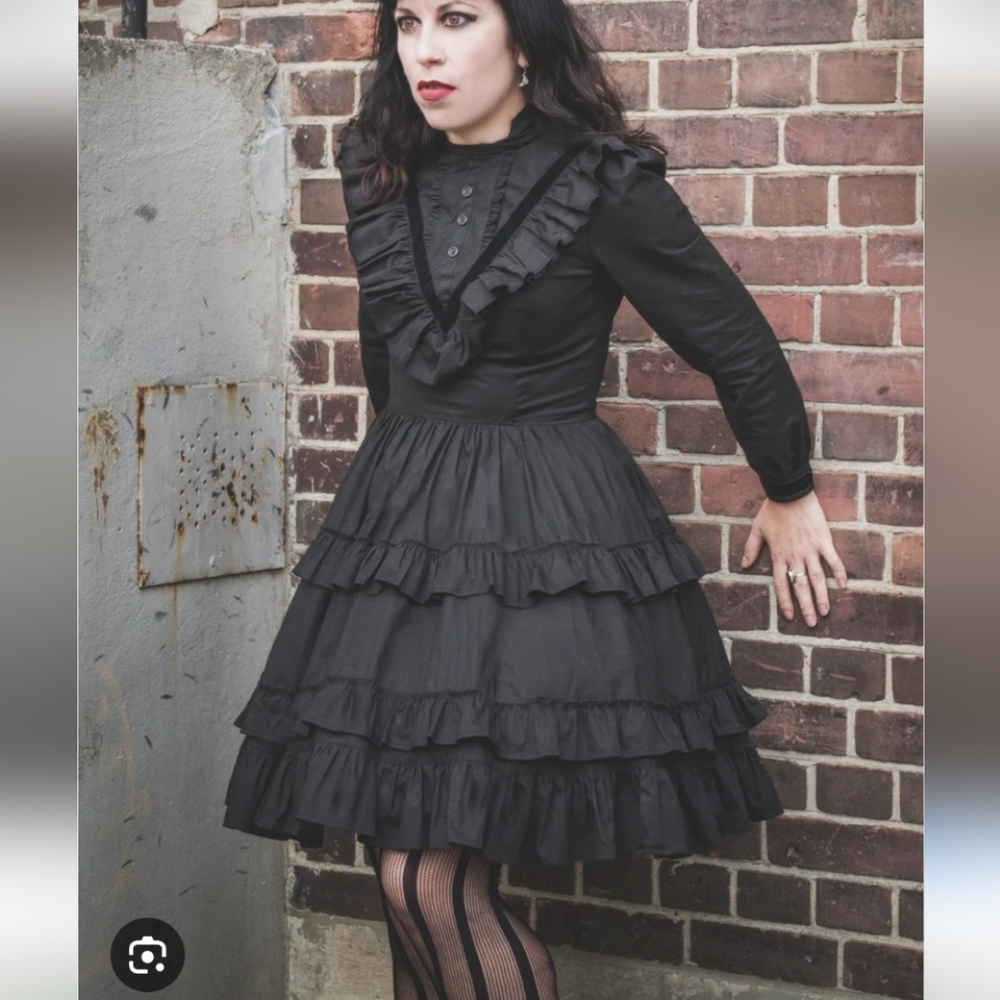 Gloomth Victoria Victorian Mourning Dress Black Goth Excellent Large Like New